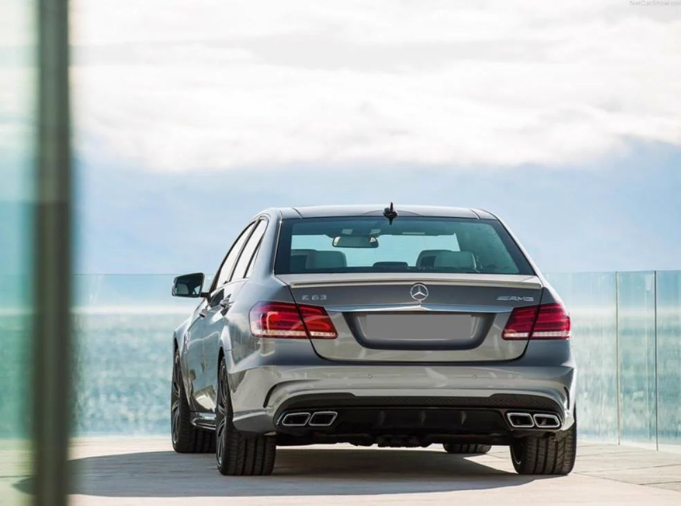 รูปชุดแต่ง ชุดแต่ง Mercedes-Benz E Class W212 4 ประตู 2013 2017 AMG ภาพที่ 3