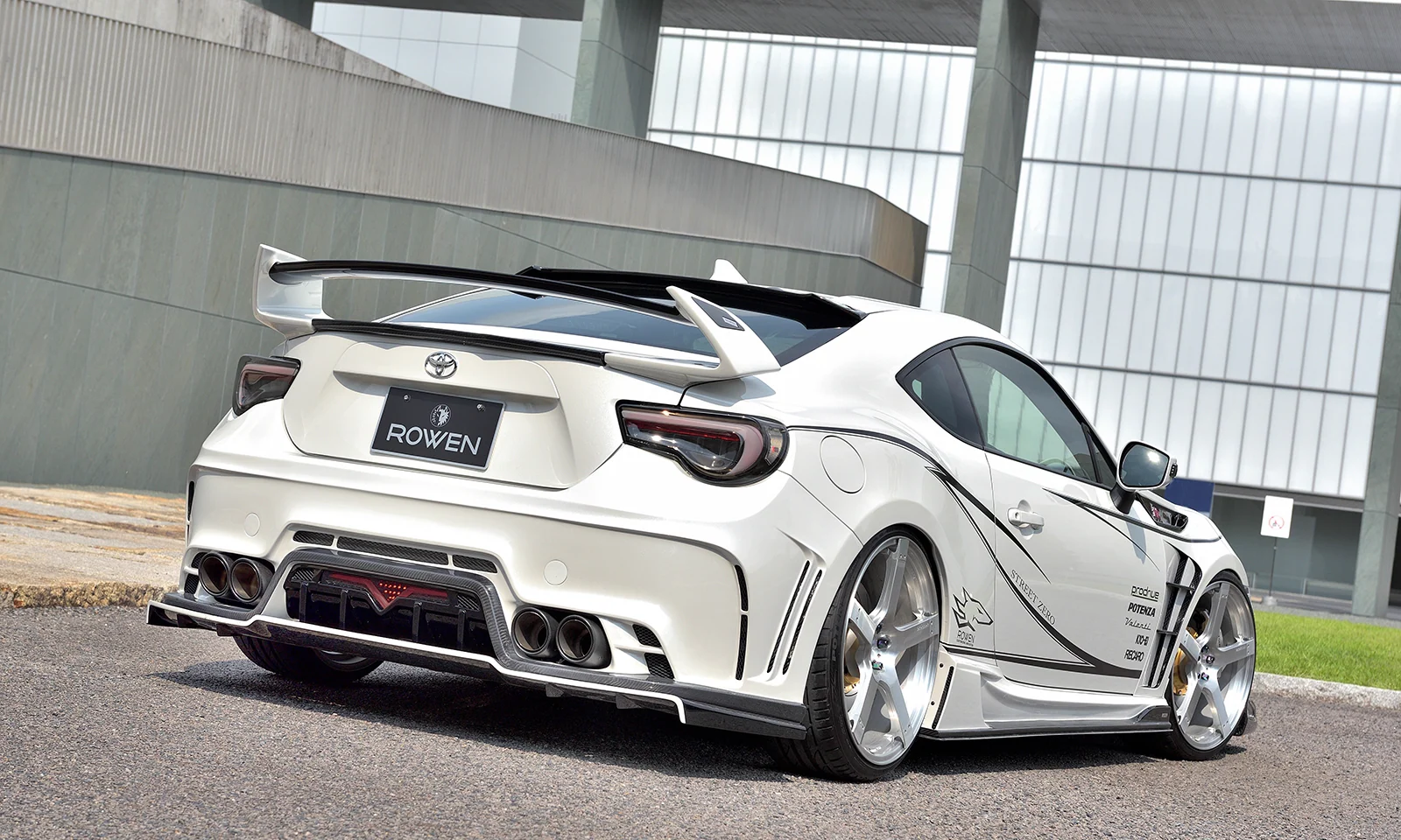 รูปชุดแต่ง ชุดแต่ง Toyota 86 BRZ Rowen 86 STREET ZERO 17 20 ภาพที่ 2
