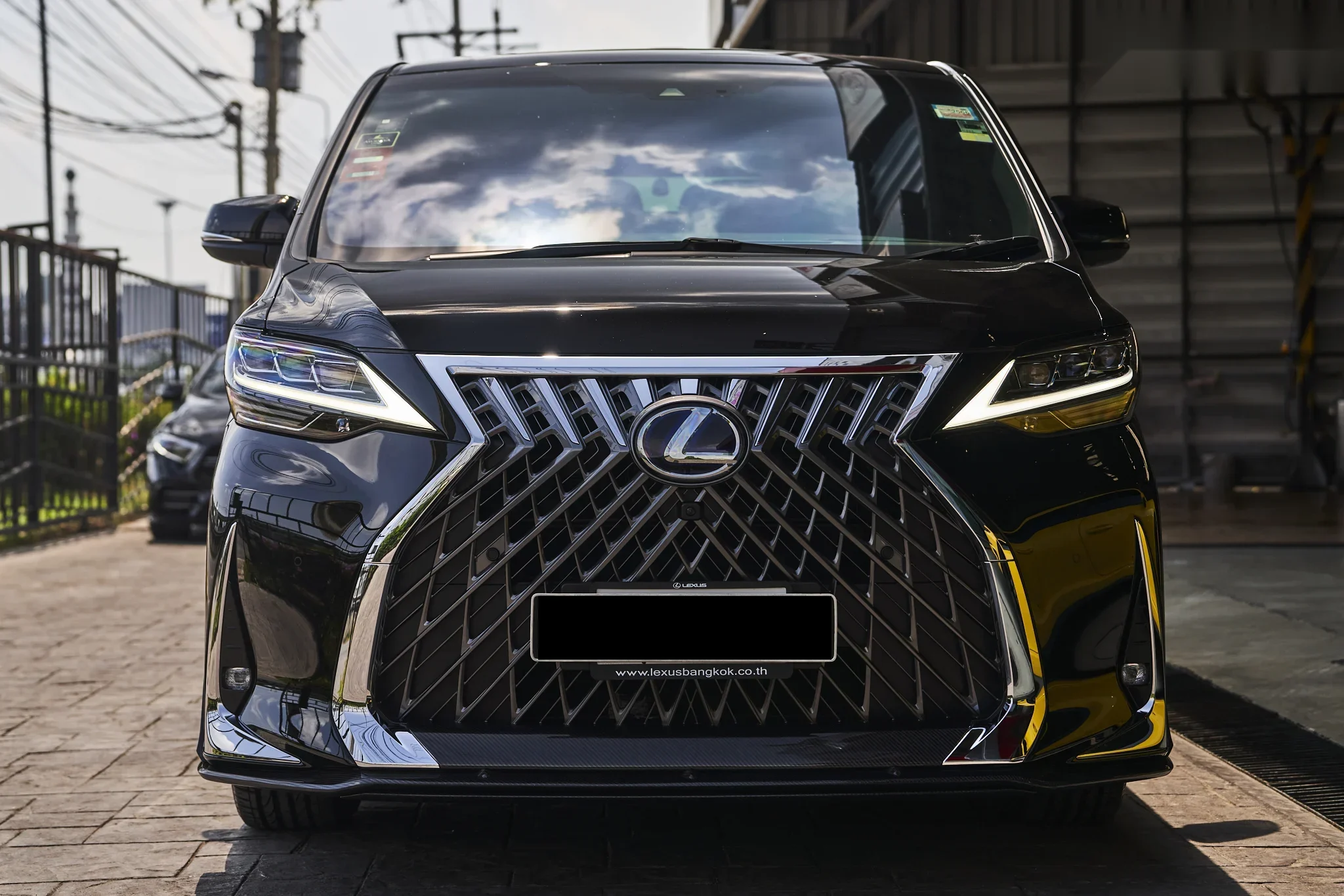 ชุดแต่ง LEXUS LM Lexus LM 300h x ARTISAN SPIRITS Prodrive Shop ภาพ 5