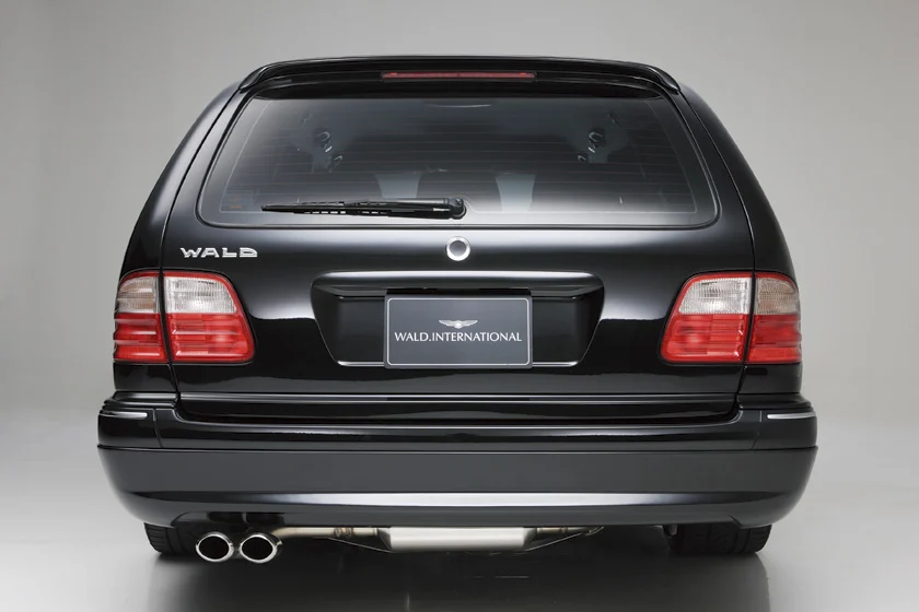 ชุดแต่ง MERCEDES-BENZ E-CLASS WAGON WALD Japan เอ็กเซ็กคิวทีฟไลน์ ภาพ 7