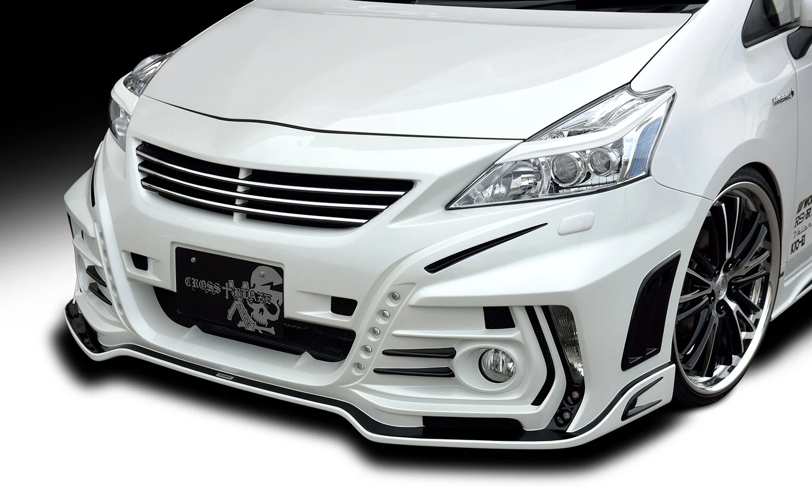ชุดแต่ง TOYOTA 40 PRIUS α MODEL Bumper type ZVW40/41 2011.5~2014.11 Rowen Japan ภาพ 2