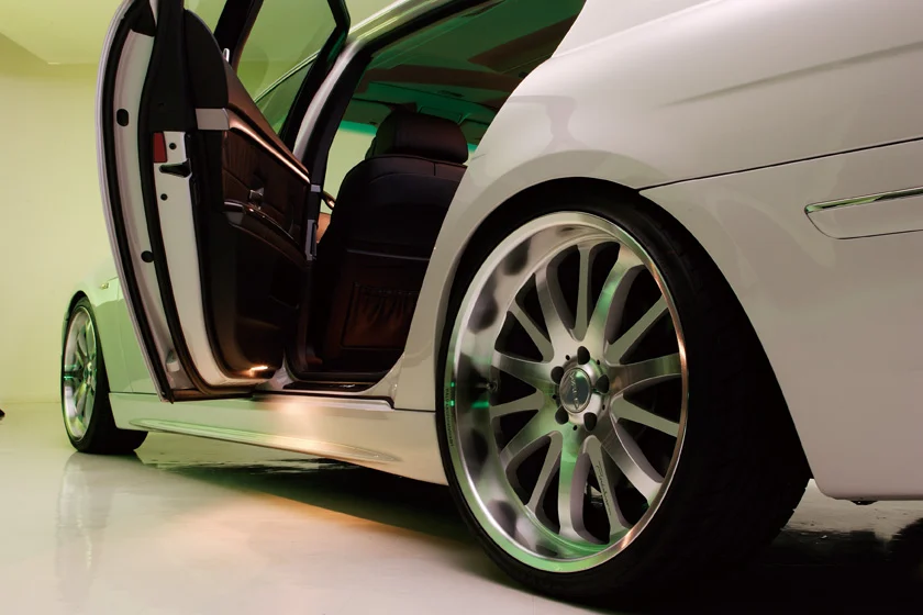 ชุดแต่ง BMW 7 Series WALD Japan สปอร์ตไลน์ ภาพ 7