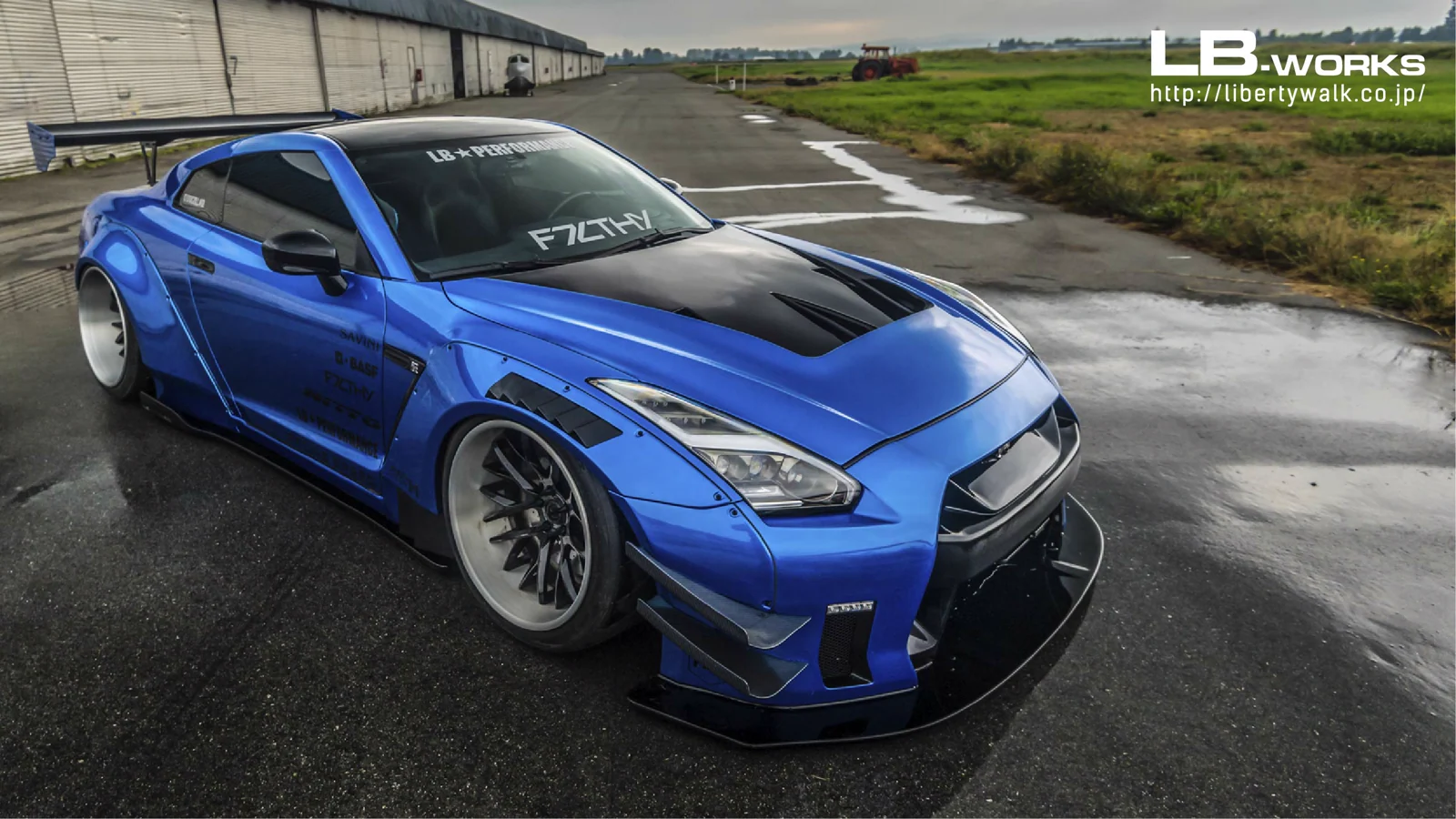 รูปชุดแต่ง ชุดแต่ง Nissan GTR R35 LB Work Type 2 ภาพที่ 13