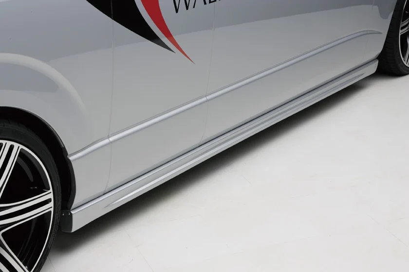 ชุดแต่ง TOYOTA HIACE WIDE/SUPER LONG WALD Japan เอ็กเซ็กคิวทีฟไลน์ V2 ภาพ 16