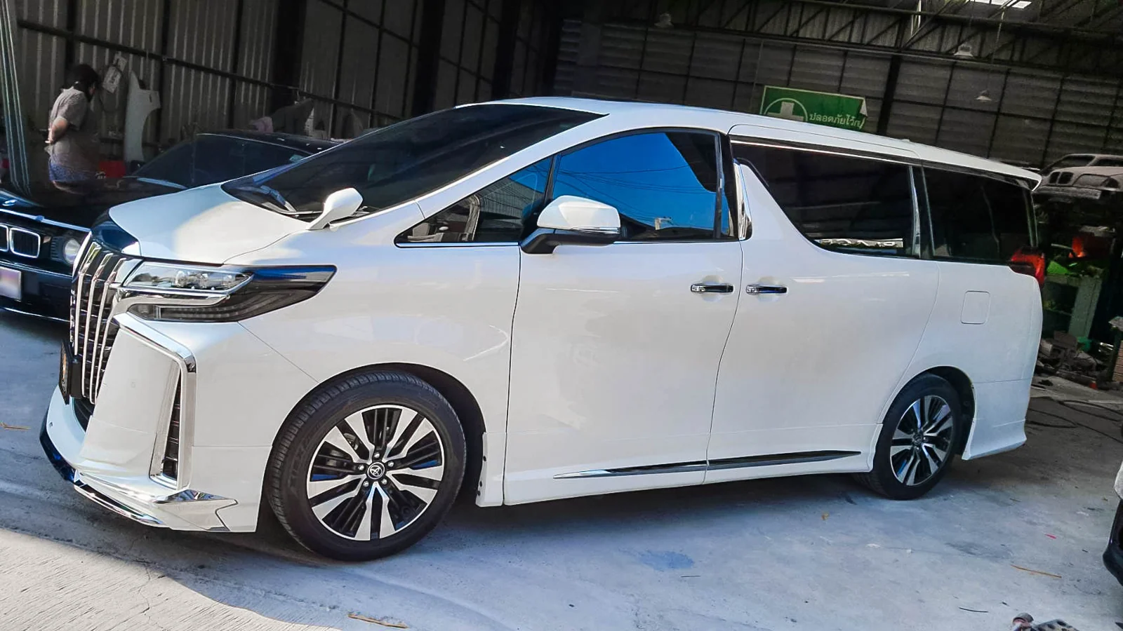 รูปชุดแต่ง ชุดแต่ง Toyota Alphard AH30 2018 2021 Modellista V.1 ท๊อป ภาพที่ 8