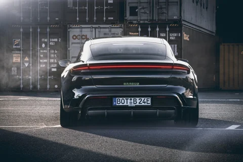 ชุดตกแต่งกันชนหลัง BRABUS PORSCHE TAYCAN ภาพสินค้าที่เลือก