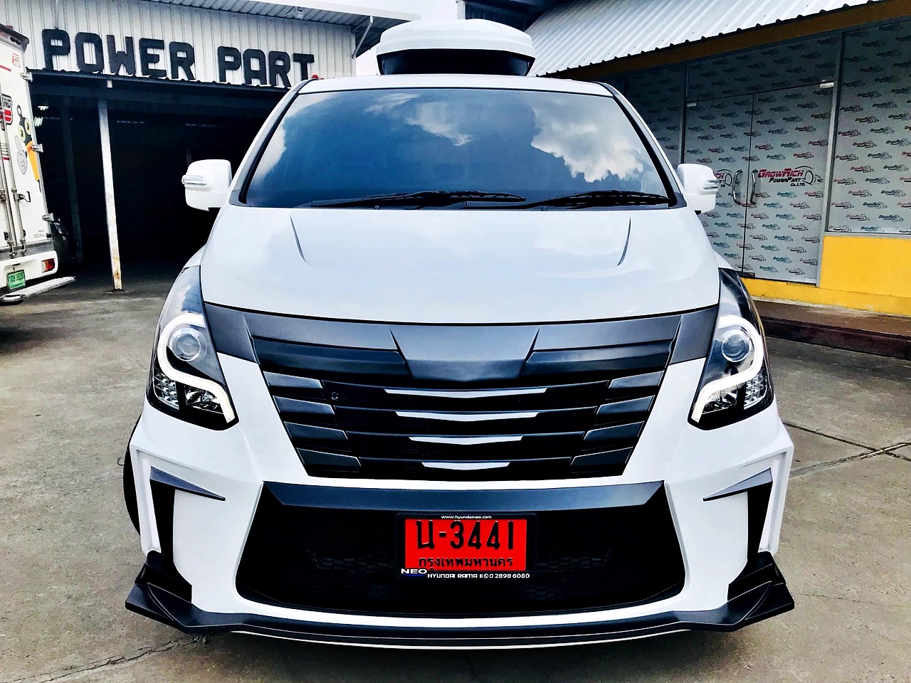รูปชุดแต่ง ชุดแต่ง Hyundai H1 GR 1 ภาพที่ 2