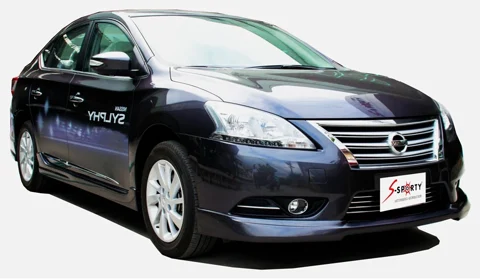 ชุดแต่ง SYLPHY ภาพรถเต็มคันมุมหน้าจากต้นทาง S-Sporty