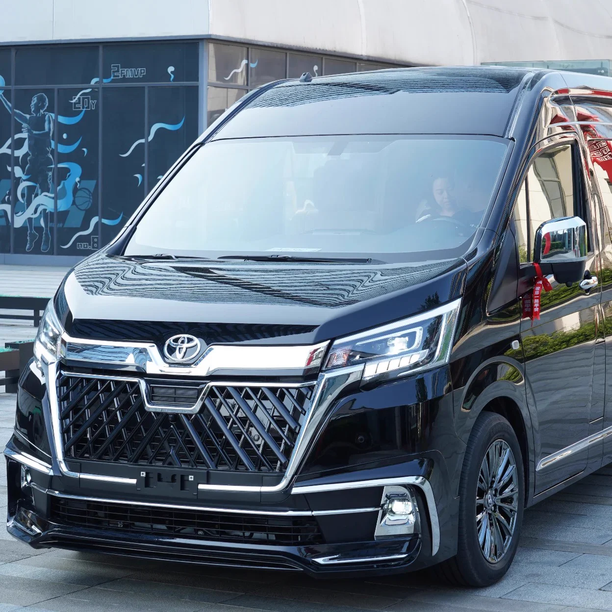 รูปชุดแต่ง ชุดแต่ง TOYOTA Commuter รถตู้ 2019 2025 WALD ภาพที่ 6