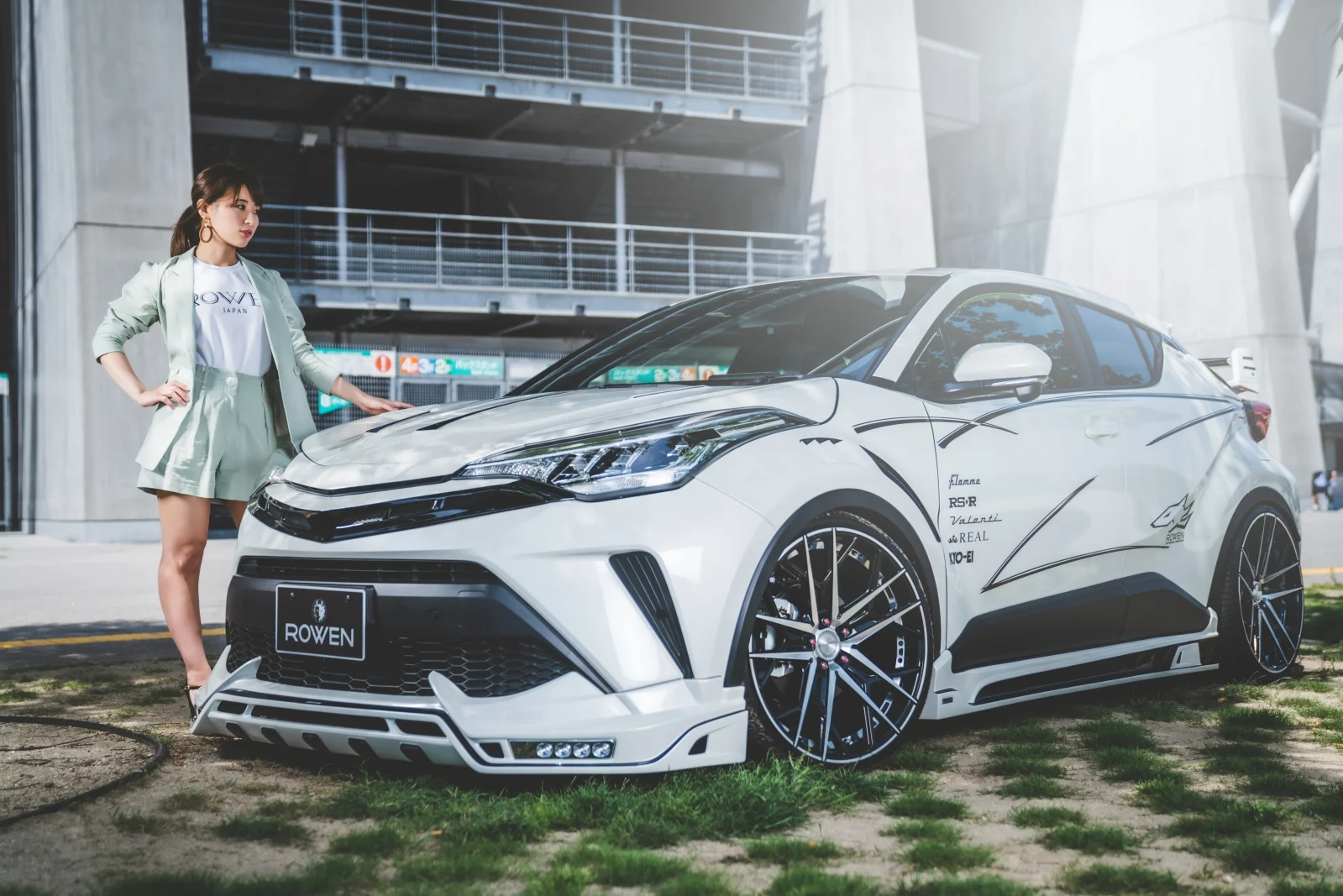 ชุดแต่ง TOYOTA C-HR MODEL ZYX11/NGX10/NGX50 2019.10~2023.07 Rowen Japan ภาพ 12
