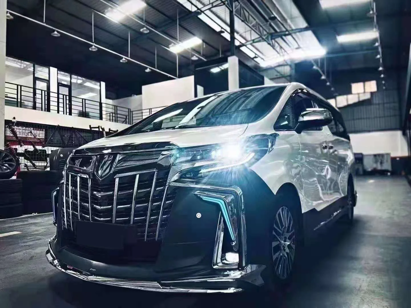 รูปชุดแต่ง ชุดแต่ง TOYOTA Vellfire30 2018 2022 เปลี่ยนเป็น Alphard 2020 ภาพที่ 3