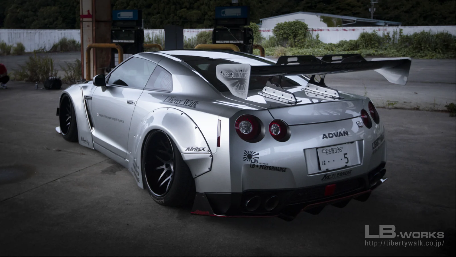 รูปชุดแต่ง ชุดแต่ง Nissan GTR R35 LB Work Type 1.5 ภาพที่ 7