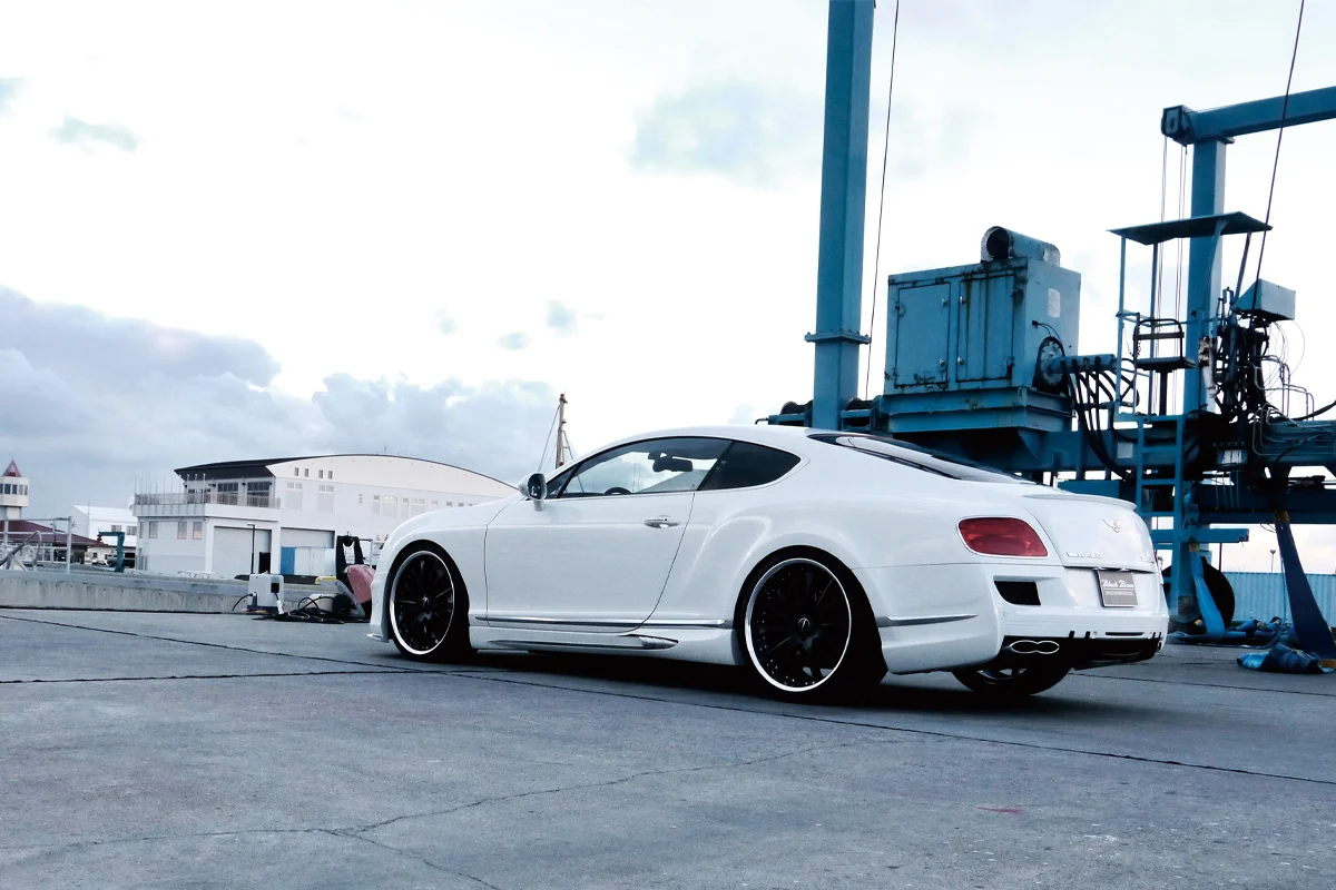 ชุดแต่ง BENTLEY CONTINENTAL GT WALD Japan สปอร์ตไลน์ แบล็กไบซัน เอดิชัน ภาพ 24