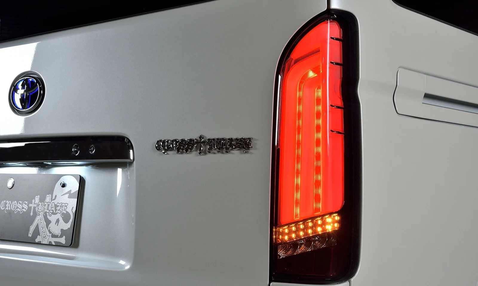 ชุดแต่ง TOYOTA 200HIACE 4 KDH/TRH20# 2013.12~2017.11 Rowen Japan ภาพ 14