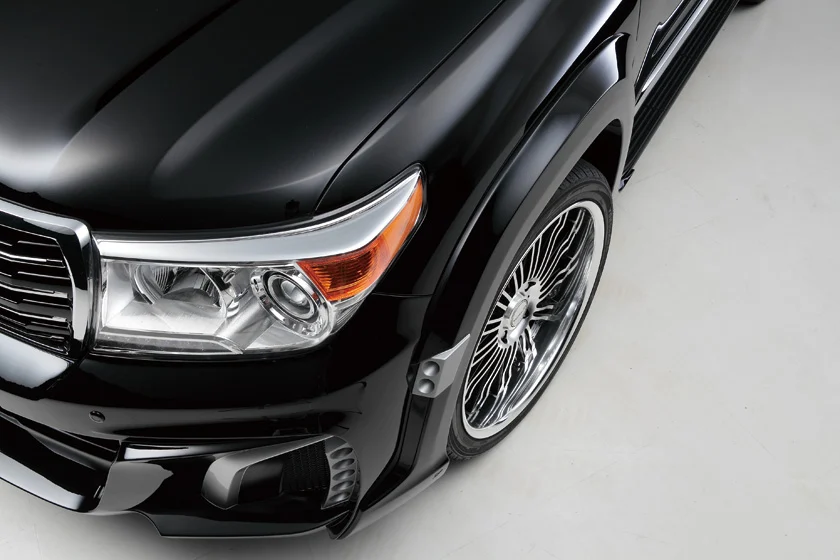 ชุดแต่ง TOYOTA LAND CRUISER 200 WALD Japan สปอร์ตไลน์ แบล็กไบซัน เอดิชัน ภาพ 5