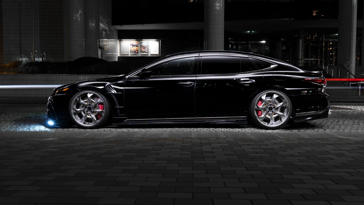 รูปชุดแต่ง ชุดแต่ง Lexus LS LS 18 20 WALD F Sport ภาพที่ 2