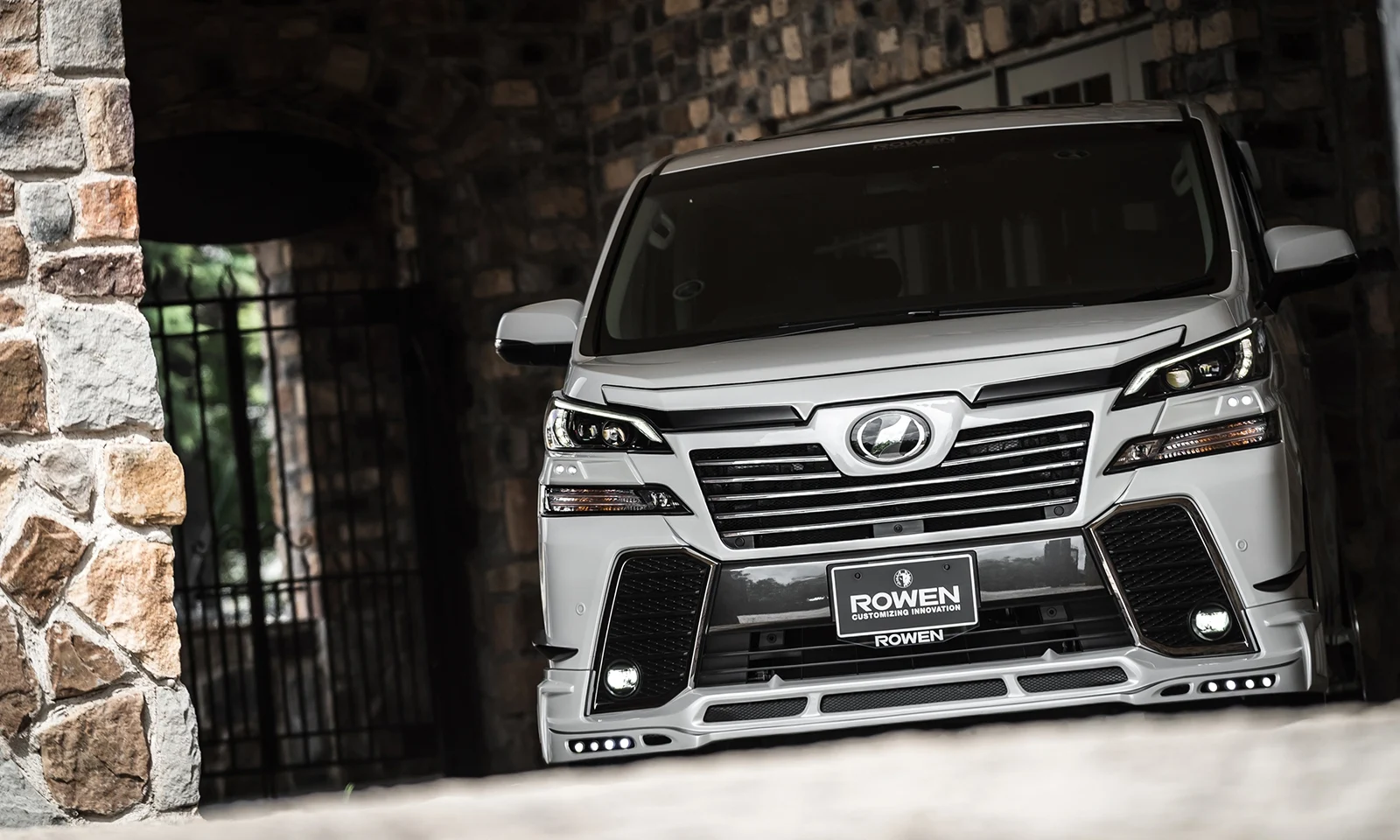 ชุดแต่ง TOYOTA 30 VELLFIRE Z-grade MODEL AGH3#W/GGH3#W/AYH30W 2015.1~2017.12 Rowen Japan ภาพ 5