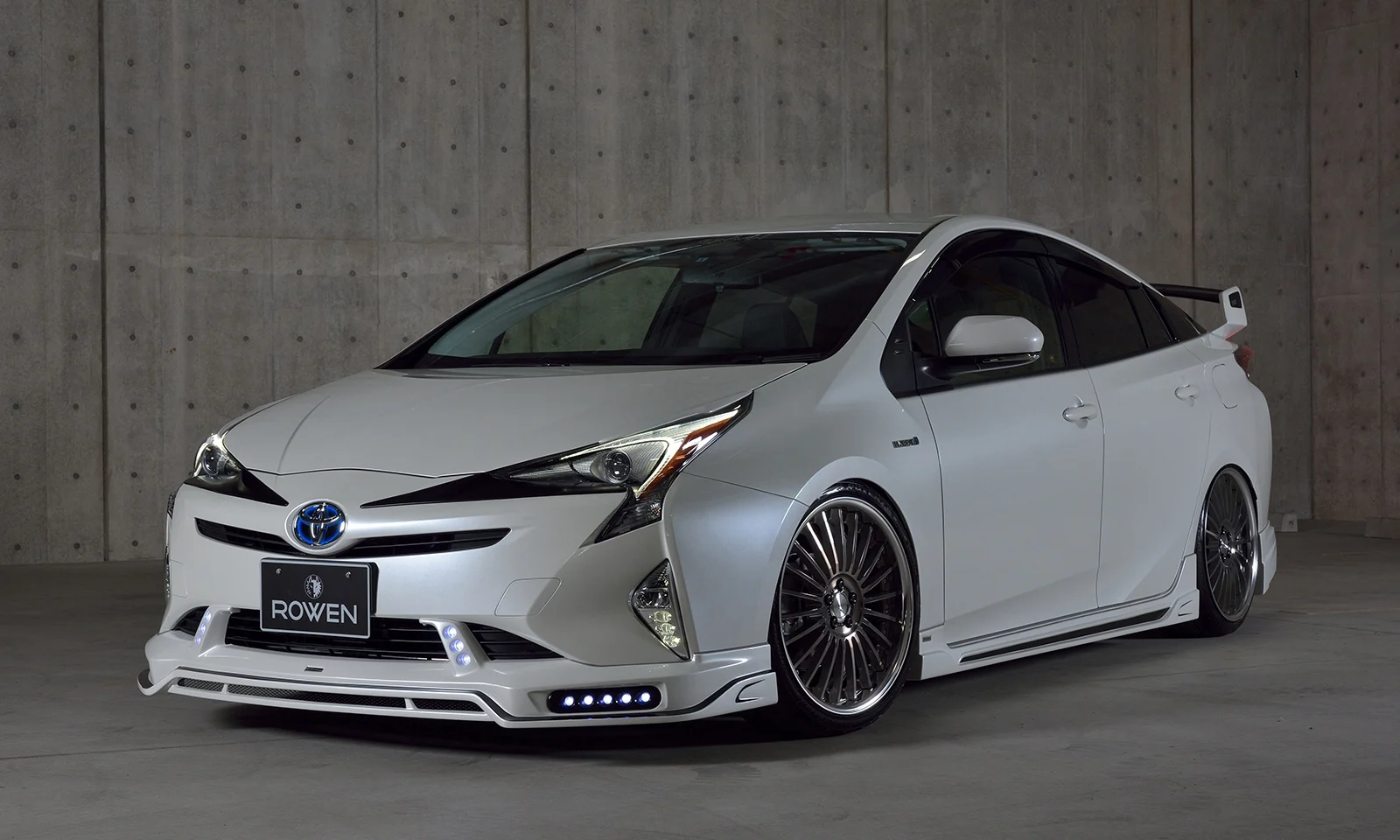 ชุดแต่ง TOYOTA 50 PRIUS MODEL ZVW5# 2015.12~2018.12 Rowen Japan ภาพ 5
