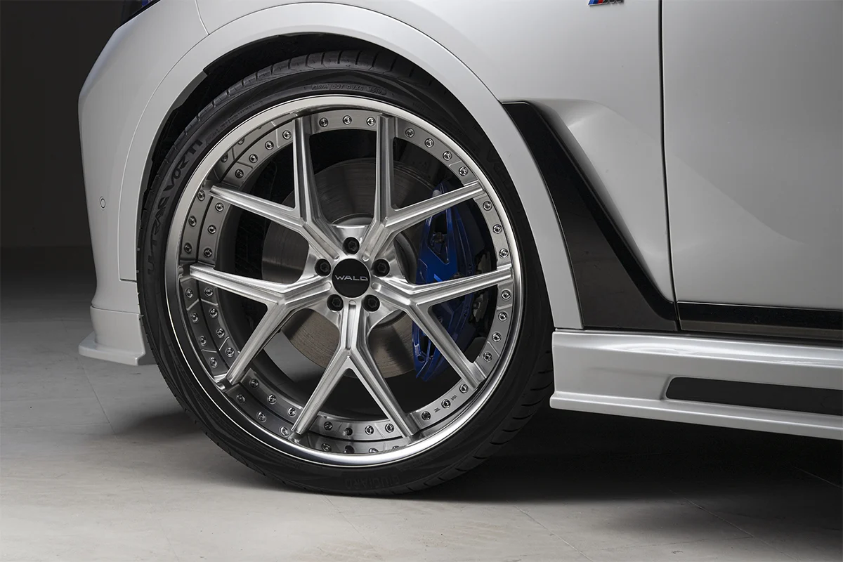 ชุดแต่ง BMW X7 35d/40d M-SPORT/M50i WALD Japan สปอร์ตไลน์ ภาพ 9