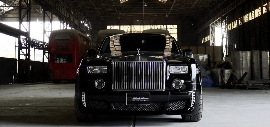 ชุดแต่ง ROLLS-ROYCE PHANTOM 7 WALD Japan สปอร์ตไลน์ แบล็กไบซัน เอดิชัน ภาพ 19