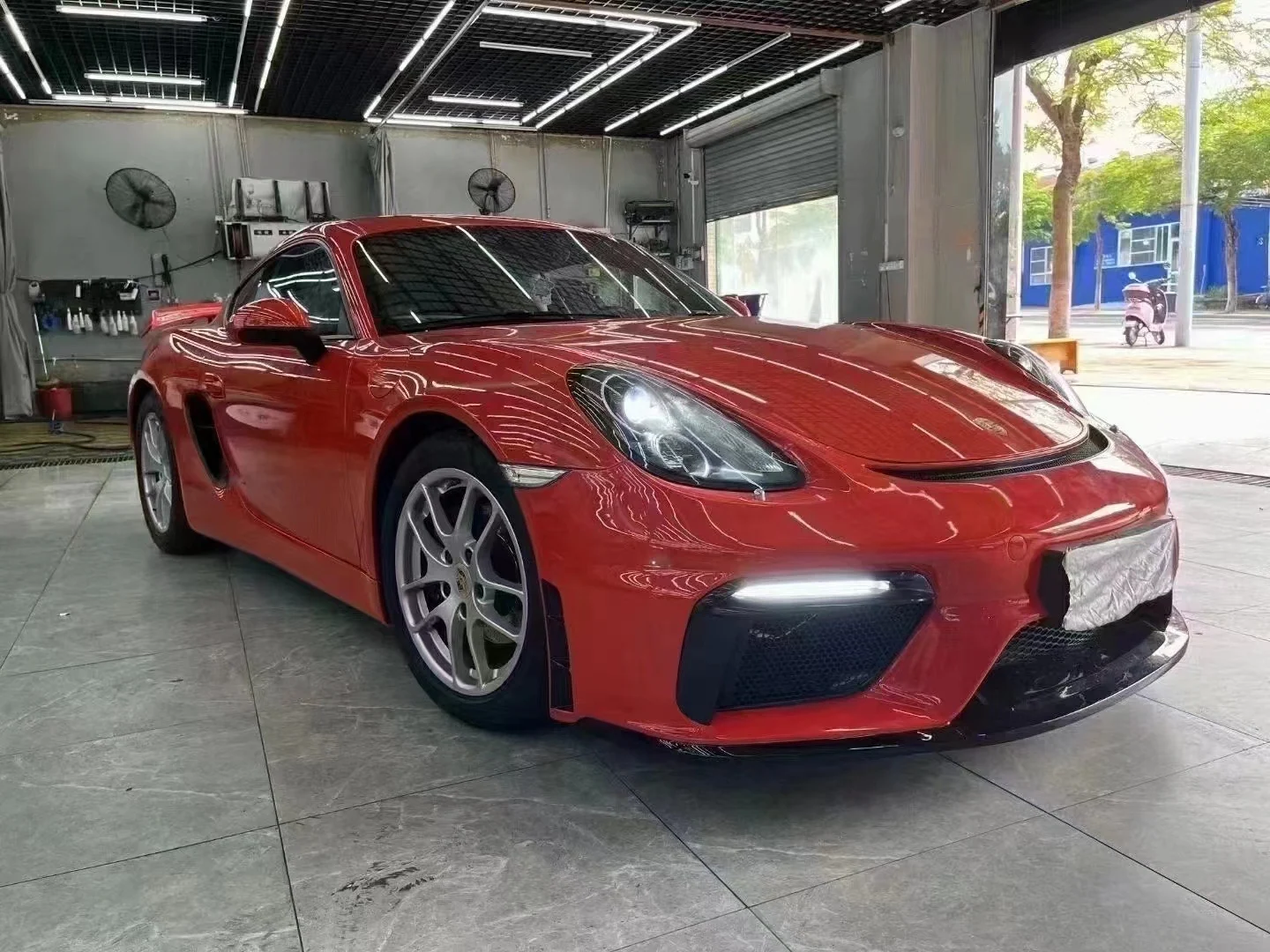 รูปชุดแต่ง ชุดแต่ง Porsche Cayman 718 GT4 ภาพที่ 1
