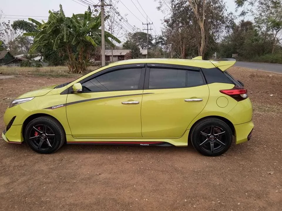 ชุดแต่ง Toyota Yaris Ativ 17 19 Faustino 5 Door