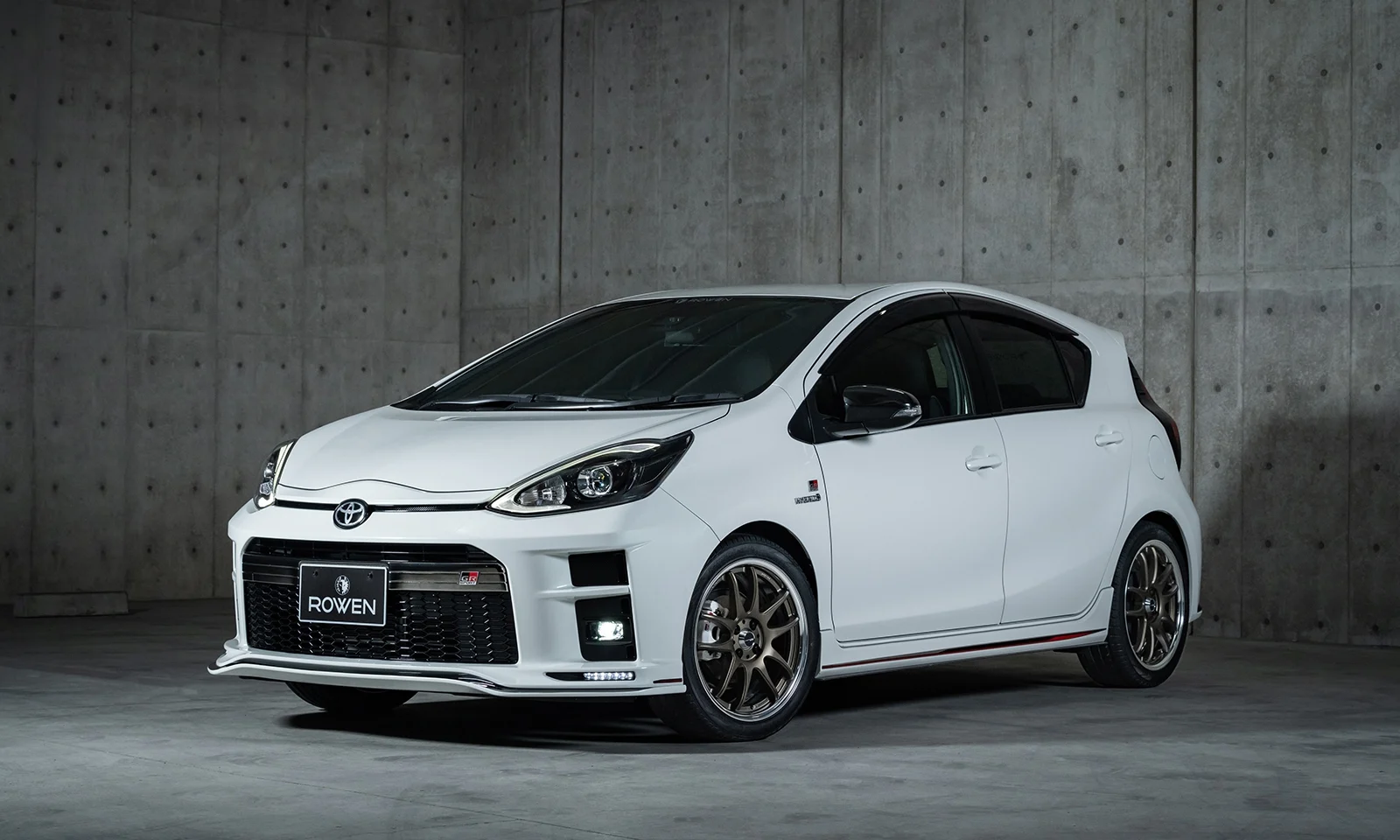 ชุดแต่ง TOYOTA 10 AQUA GR SPORT NHP10 2017.11~2021.7 ROWEN SPORT Rowen Japan ภาพ 6