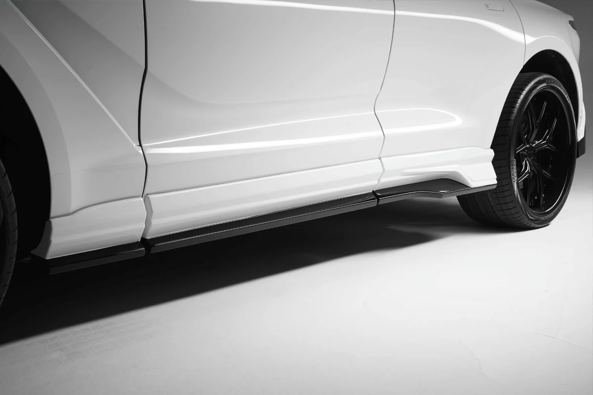 ชุดแต่ง ASTON MARTIN DBX WALD Japan สปอร์ตไลน์ แบล็กไบซัน เอดิชัน ภาพ 20