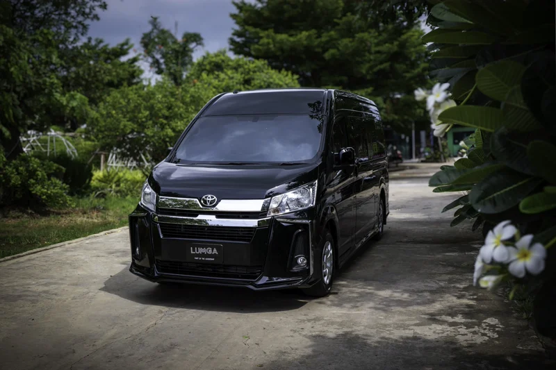 ชุดแต่ง Toyota Commuter 2019 สเกิร์ตหน้าสไตล์ Lumga (ลัมกา) 1 ชุด 4-6 ชิ้น - TOYOTA Bodykits Commuter 2020 & Bodykits Hiace ชุดแต่งรถ ภาพ 19