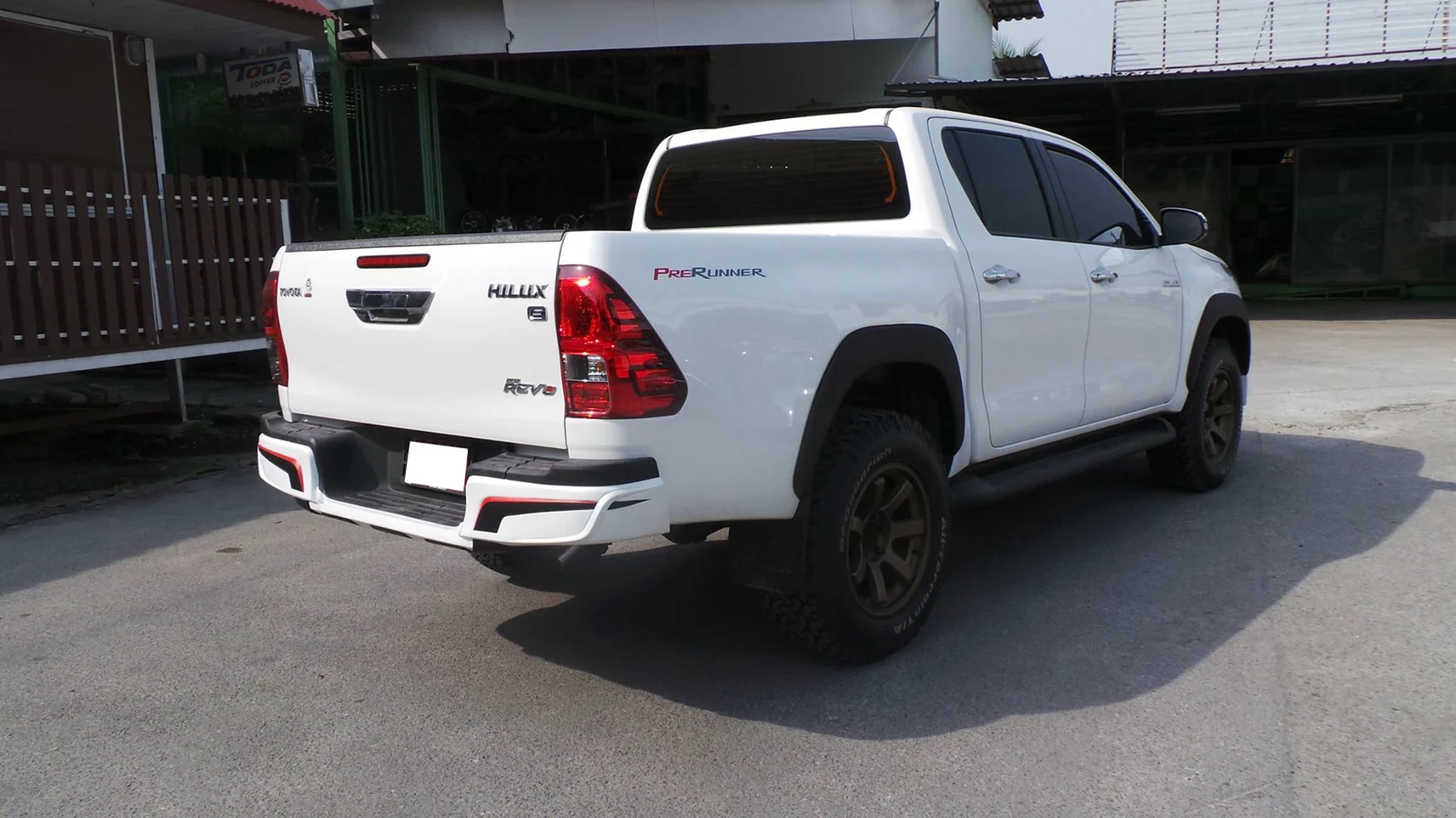 รูปชุดแต่ง ชุดแต่ง Toyota Hilux Revo 2015 2019 TDS V1 ภาพที่ 5