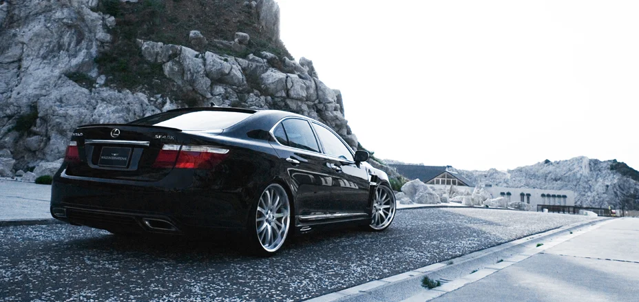 ชุดแต่ง LEXUS LS460/L 600h/hL WALD Japan เอ็กเซ็กคิวทีฟไลน์ V1 ภาพ 22