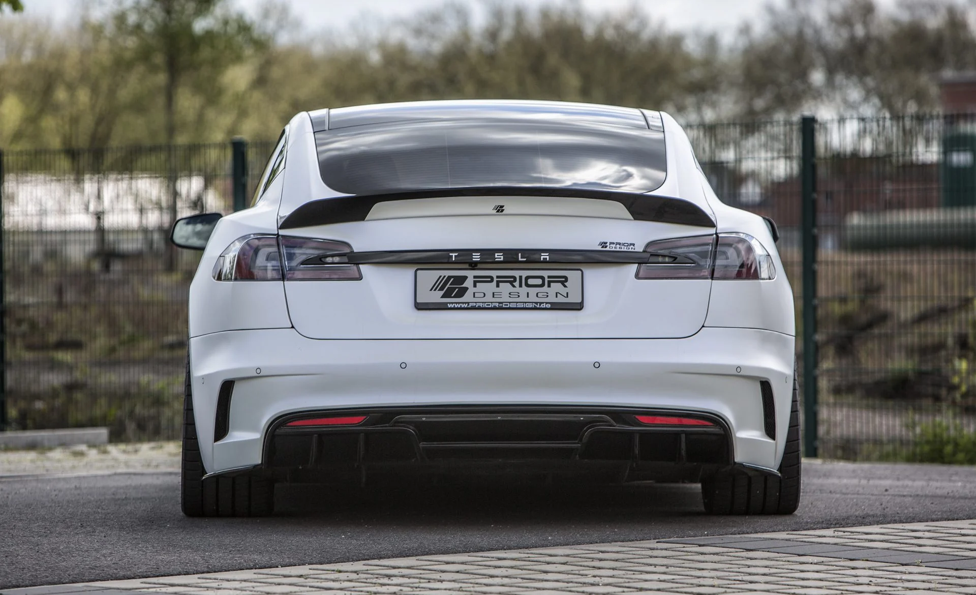 กันชนหลังพร้อมดิฟฟิวเซอร์ Prior Design PD-S1000 Rear Bumper with Diffusor for Tesla Model S [2016+] ภาพสินค้าที่เลือก