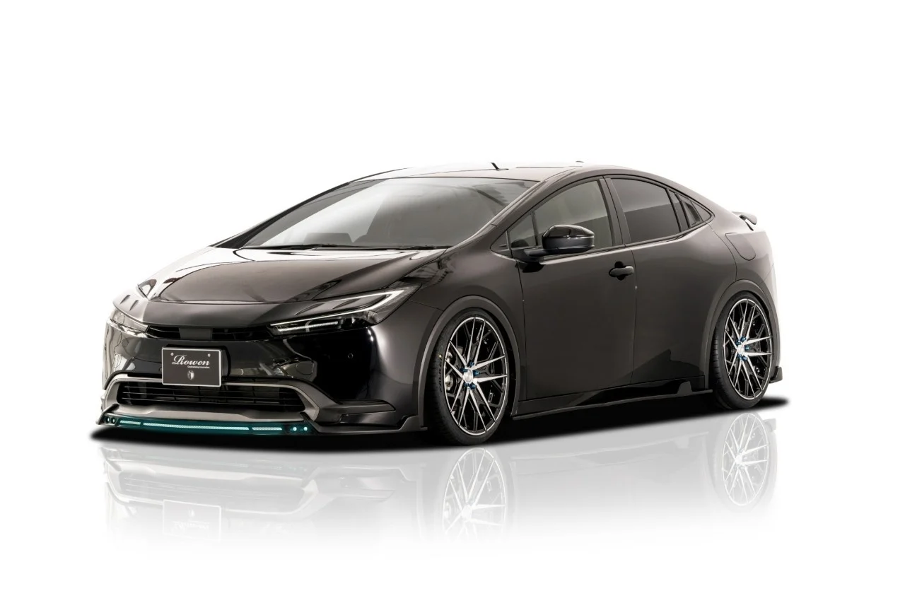 ชุดแต่ง TOYOTA 60 PRIUS MXWH6#/ZVW6# 2023.01~Rowen Japan ภาพ 2