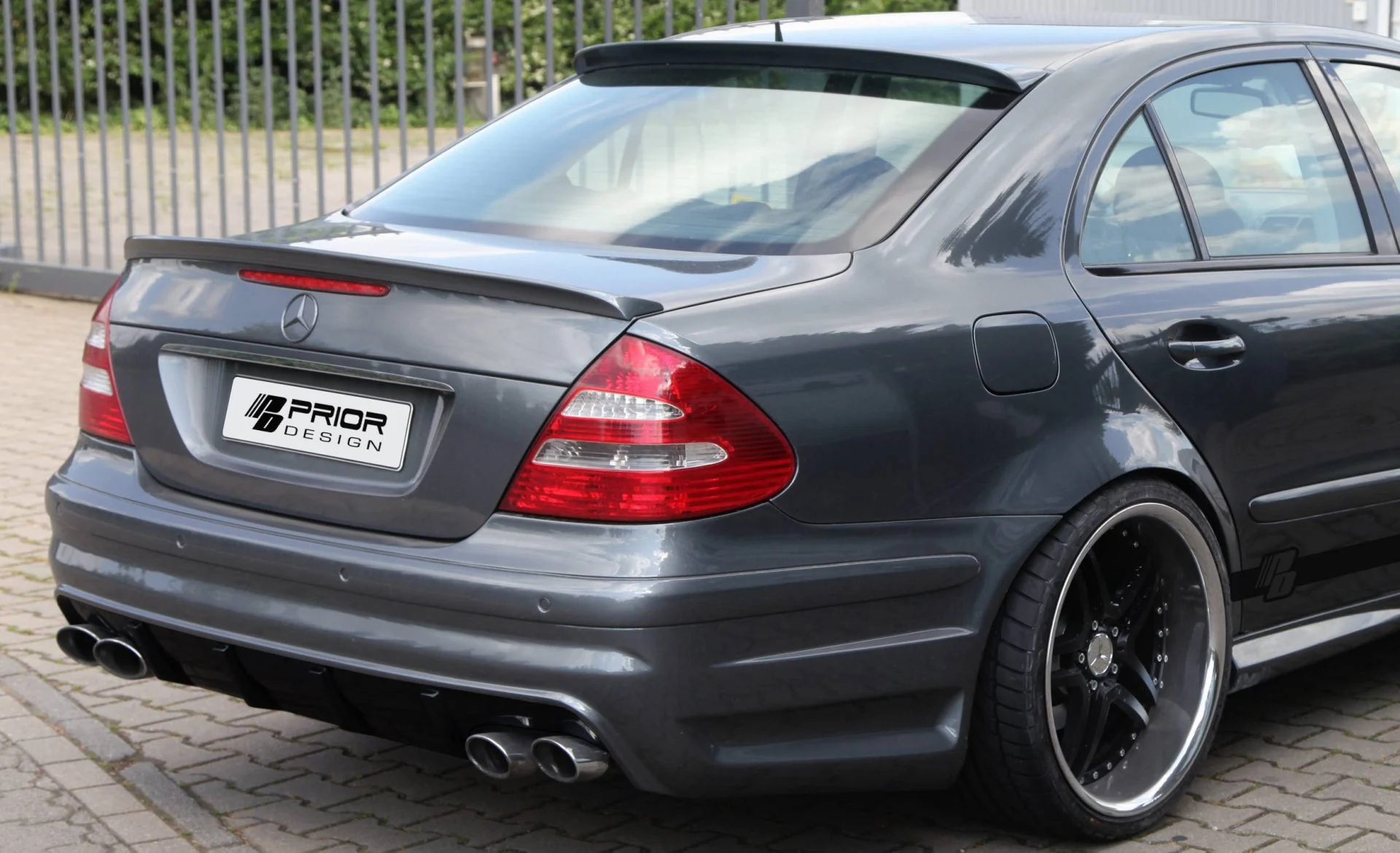 สปอยเลอร์หลัง PD65 Prior Design MERCEDES-BENZ E-Class W211 ภาพสินค้าที่เลือก