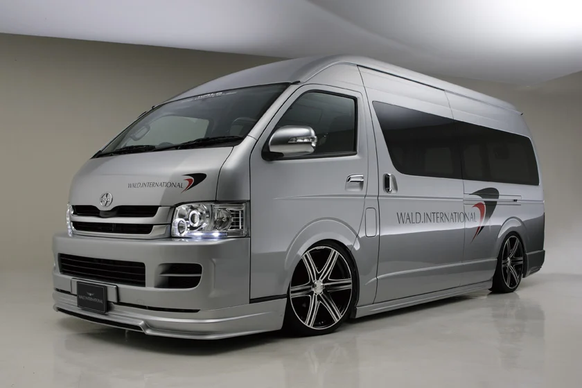 ชุดแต่ง TOYOTA HIACE WIDE/SUPER LONG WALD Japan เอ็กเซ็กคิวทีฟไลน์ V2 ภาพ 3