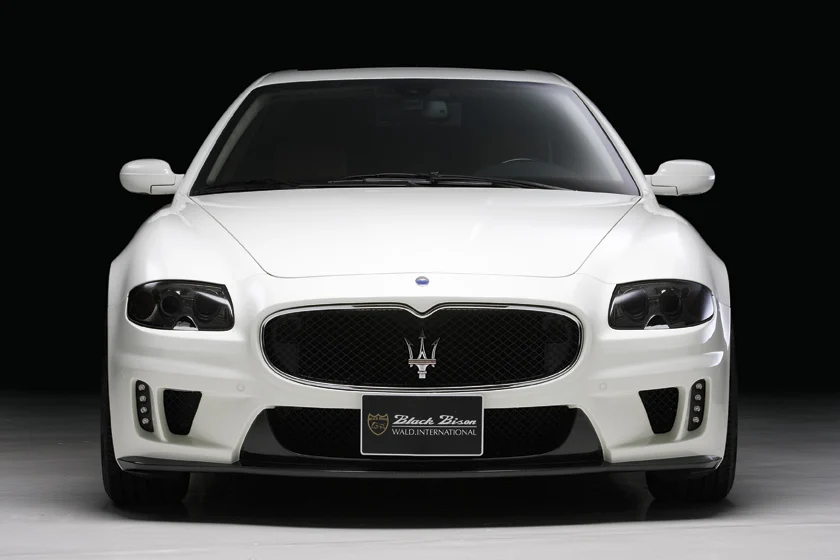 ชุดแต่ง MASERATI QUATTROPORTE WALD Japan สปอร์ตไลน์ แบล็กไบซัน เอดิชัน ภาพ 1