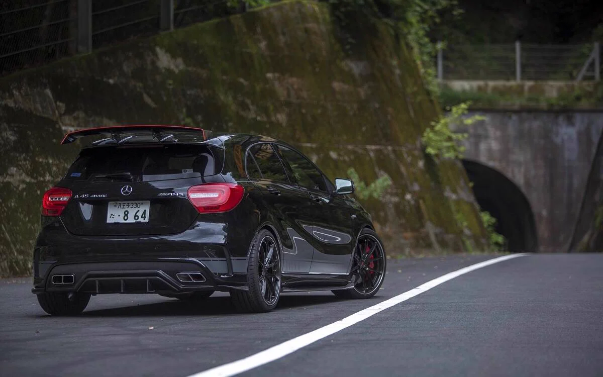 รูปชุดแต่ง ชุดแต่ง Mercedes-Benz A Class W176 Varis ภาพที่ 4