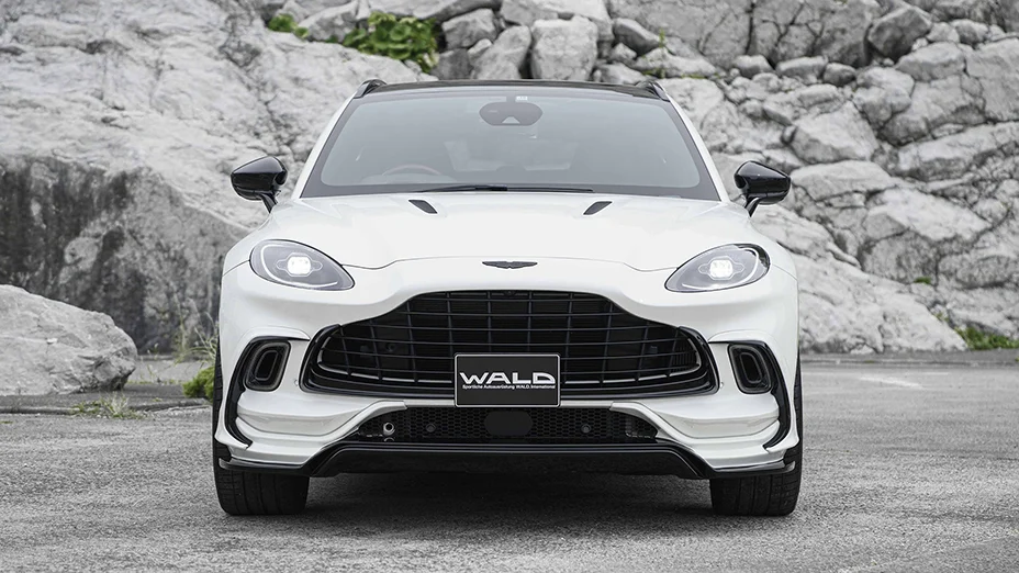 ชุดแต่ง ASTON MARTIN DBX WALD Japan สปอร์ตไลน์ แบล็กไบซัน เอดิชัน ภาพ 4