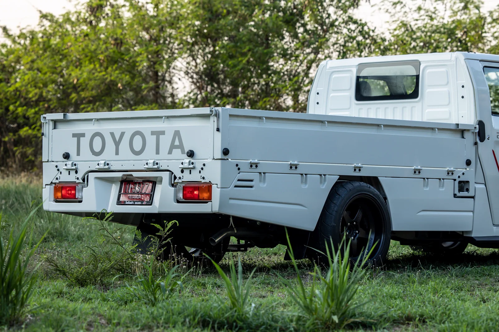 รูปชุดแต่ง ชุดแต่ง Toyota Hilux Champ 2024 Vazooma X ภาพที่ 14