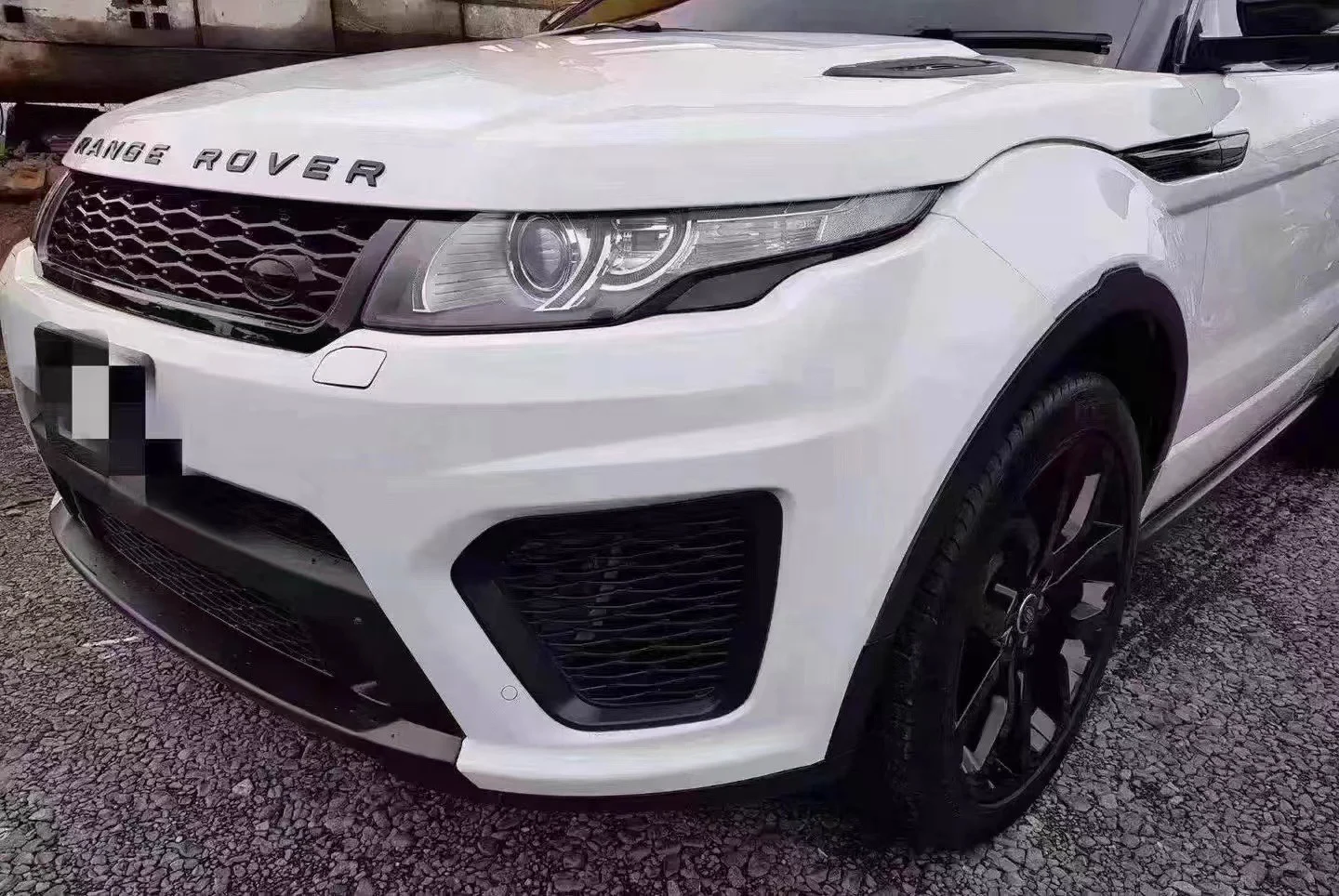 รูปชุดแต่ง ชุดแต่ง Range Rover Evoque SVR ภาพที่ 1