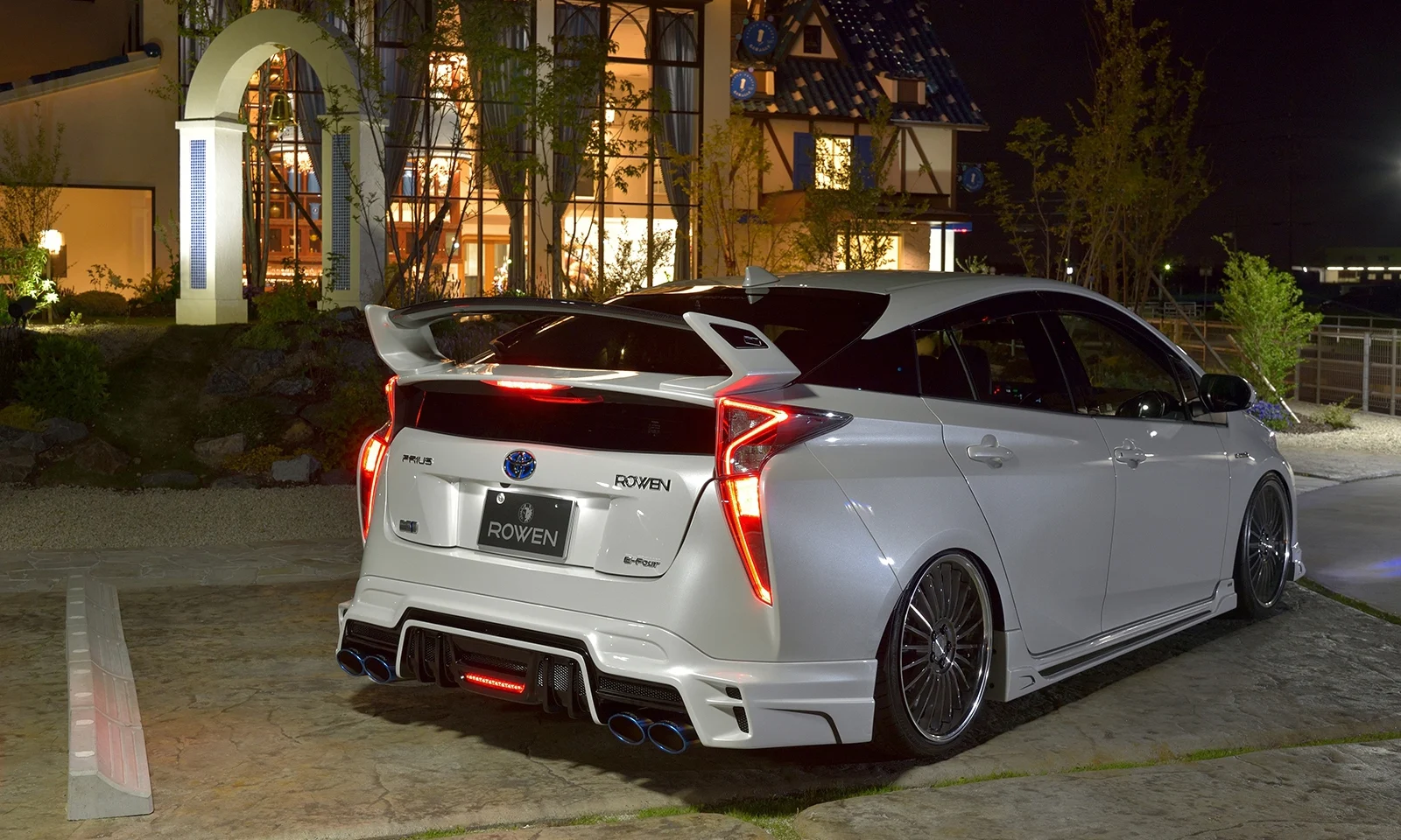 ชุดแต่ง TOYOTA 50 PRIUS MODEL ZVW5# 2015.12~2018.12 Rowen Japan ภาพ 4