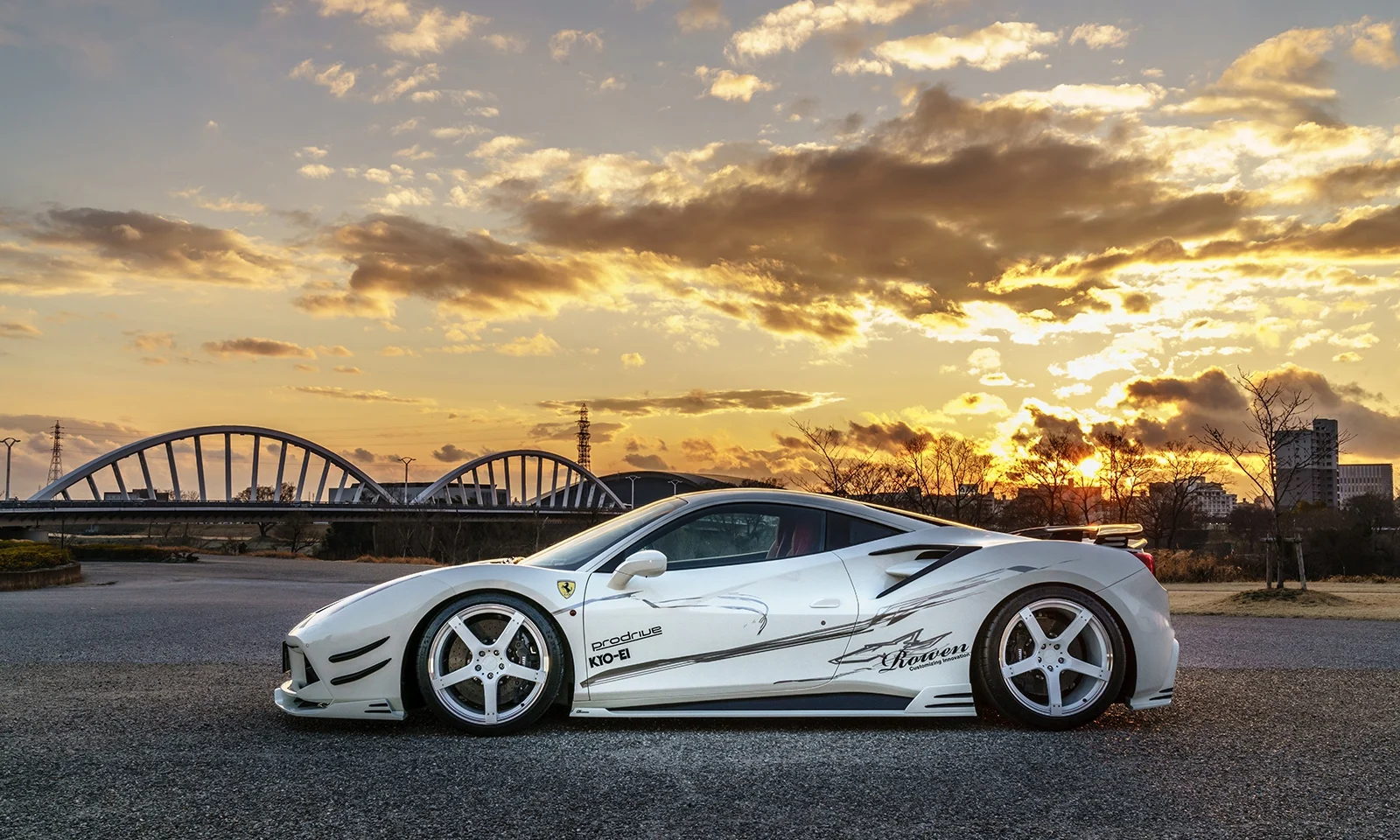 ชุดแต่ง FERRARI 488 GTB 2015.07~Rowen Japan ภาพ 3