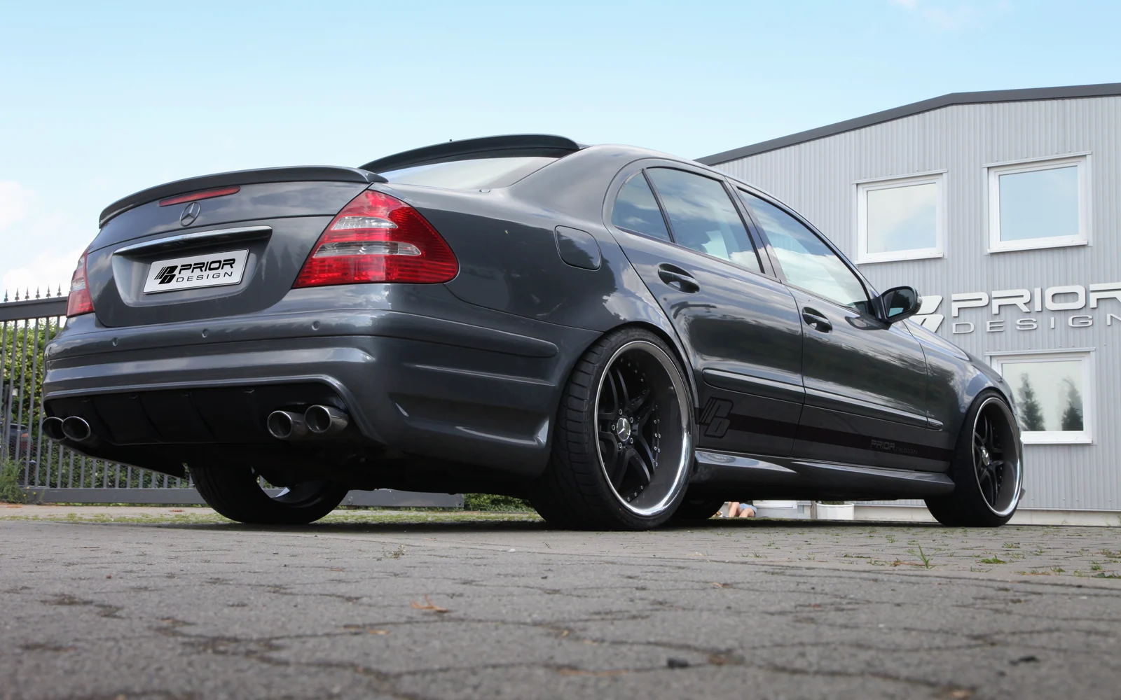 ชุดแต่ง Mercedes-Benz E Class W211 PD