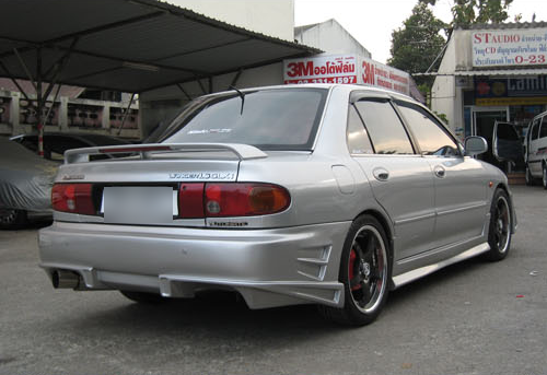 ชุดแต่ง Mitsubishi Lancer E-Car 1992–1995 ทรง Veilside ภาพมุมที่ 4