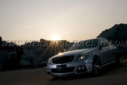 ชุดแต่ง Benz C-Class W204 WALD ทรง SPORTS LINE BLACK BISON EDITION 2007 – ภาพที่ 4