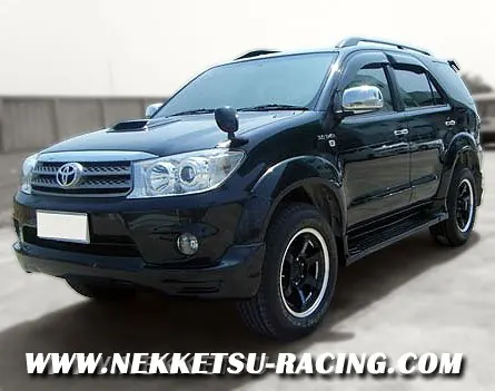 ชุดแต่งรอบคัน Fortuner ทรง Smart (Fiber)