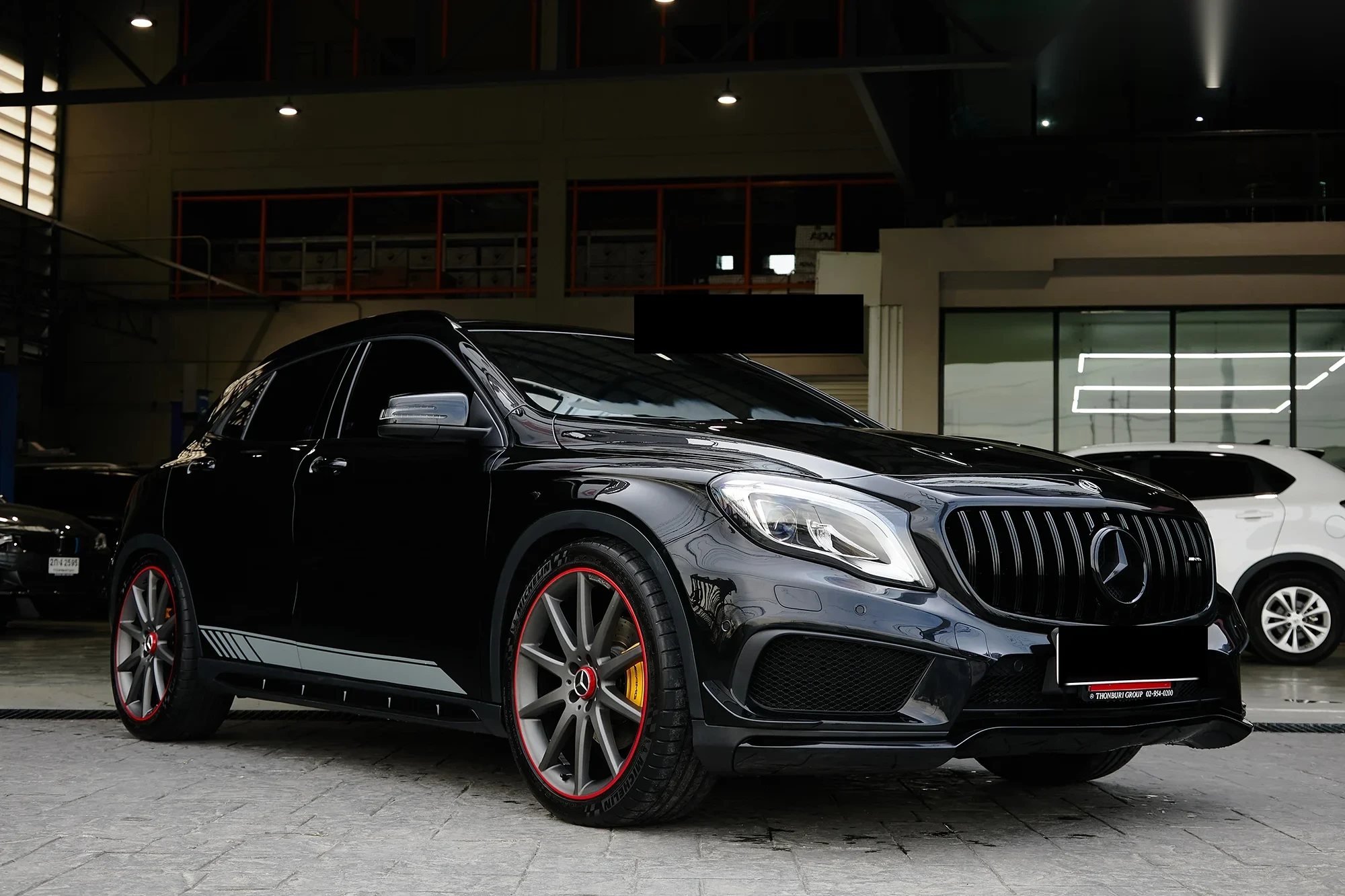 ชุดแต่ง MERCEDES BENZ GLA Mercedes-Benz GLA ติดตั้งชุดแต่ง GLA45 AMG Prodrive Shop