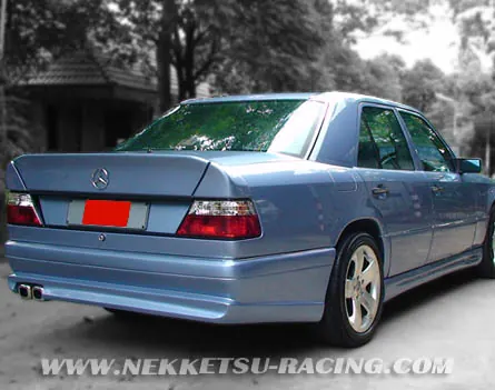 ชุดแต่งรอบคัน BENZ W124 ทรง Carlson – ภาพที่ 4