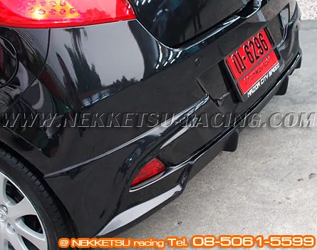 ชุดแต่งรอบคัน Mazda2 ร่น 5 ประตู ทรง Firewall ABS – ภาพที่ 8