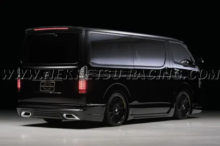 ชุดแต่ง TOYOTA HIACE WALD ทรง EXECUTIVE LINE – ภาพที่ 3